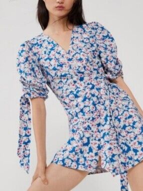 Zara Blue Floral true Wrap mini Dress with bow on sleeves  size M like new